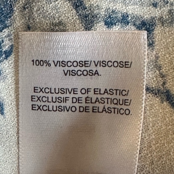 Lucky Brand | Floral Boho Peasant Blouse with Smocking at Cuffs & Tie Neckline - Picture 3 of 4